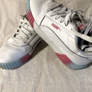 Women’s Puma sneakers size 8